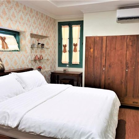 Ndalem Kinasih Homestay Syariah Solo Exterior foto